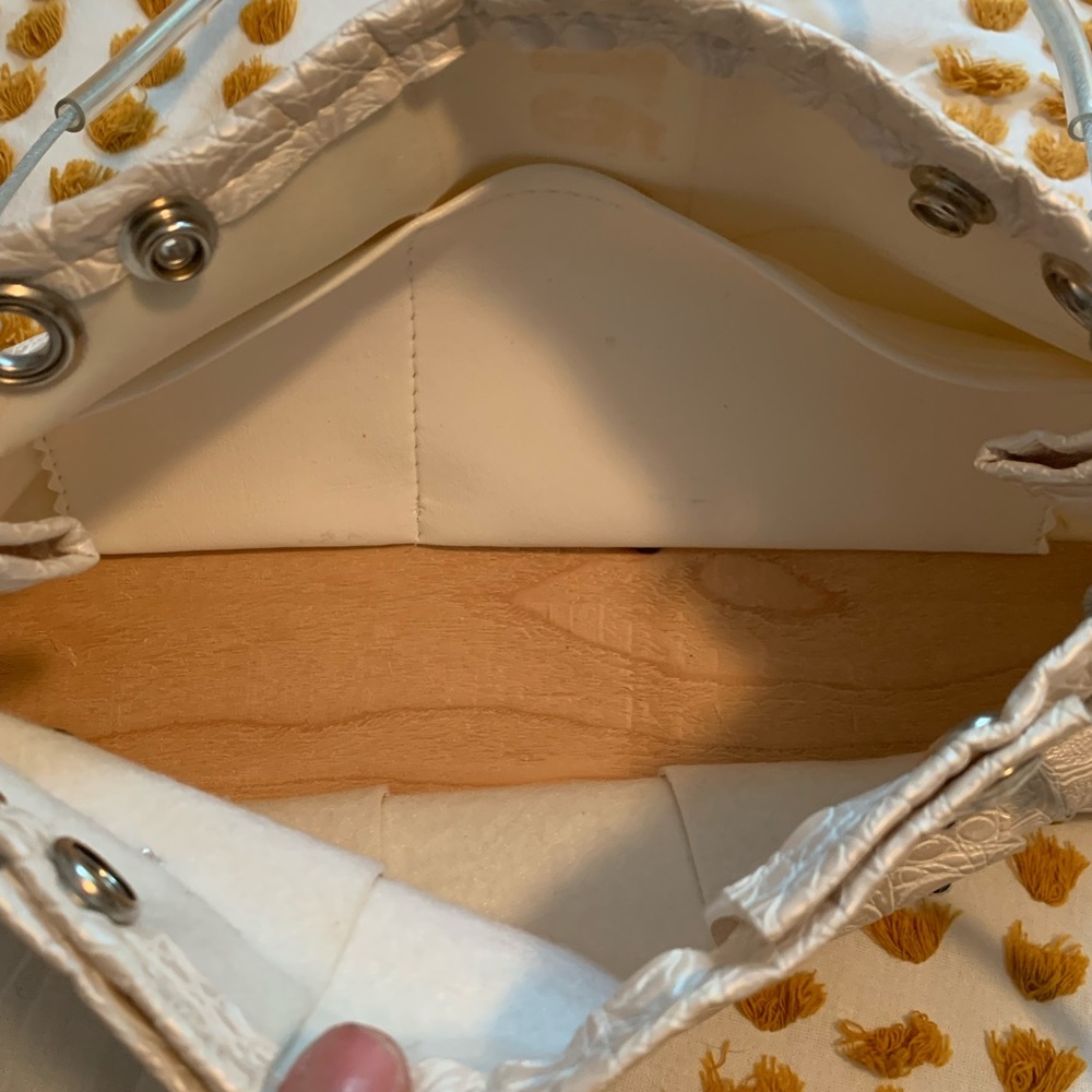 Purse - Picture 5 of 5